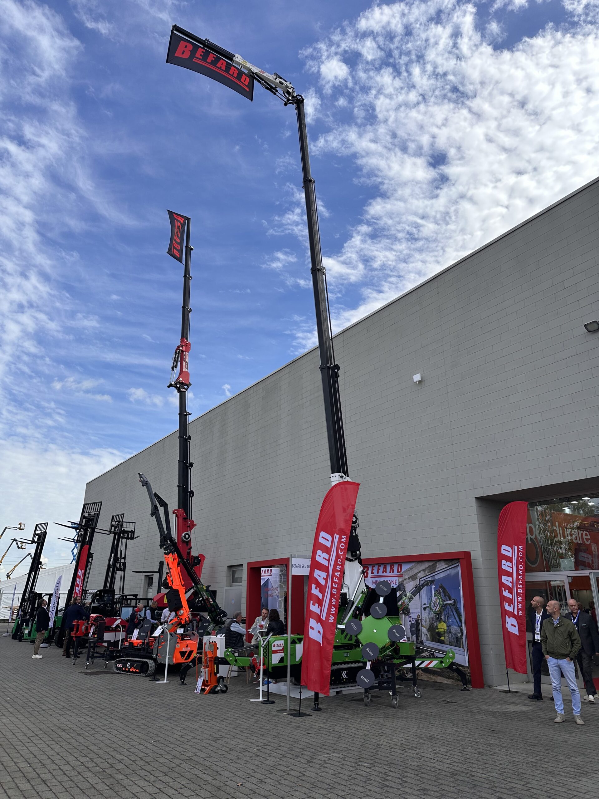 XM1200便攜式迷你起重機-實例2